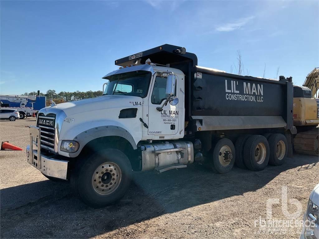 Mack GU713 Dump Trucks