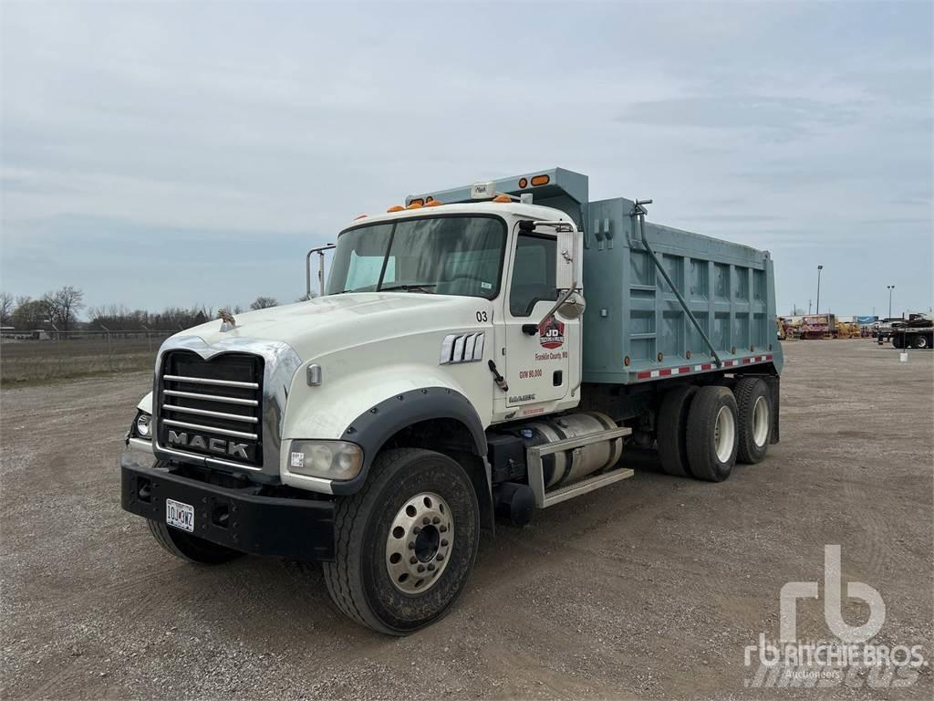 Mack GU713 Dump Trucks