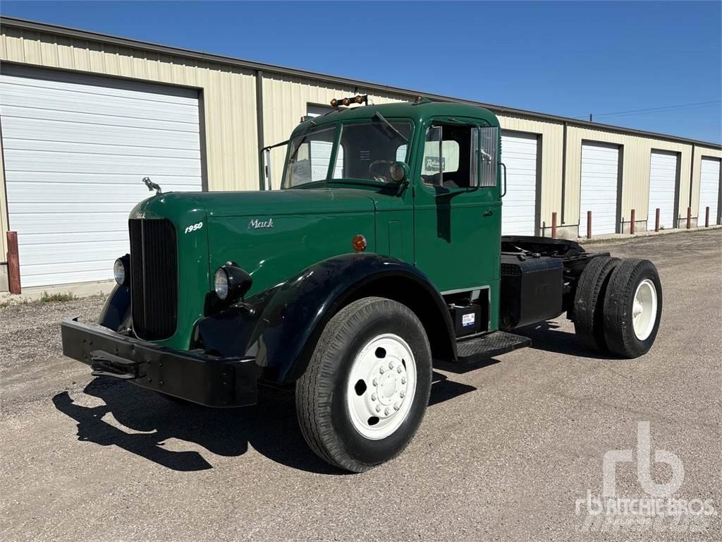 Mack LJ-T Conventional Trucks / Tractor Trucks