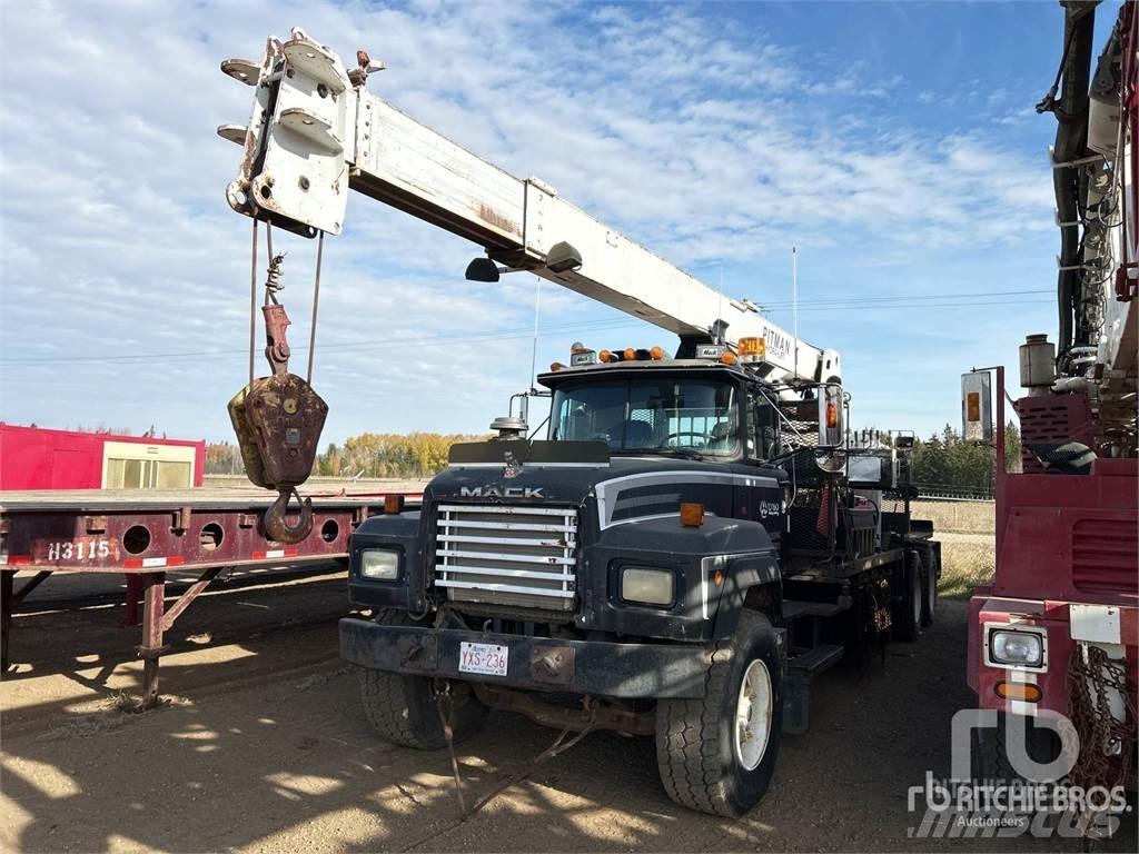 Mack RD688S Boom / Crane / Bucket Trucks