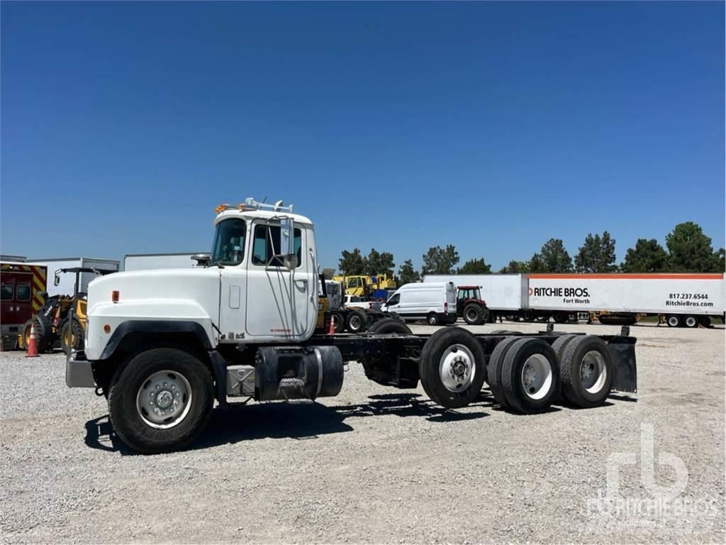 Mack RD688S Cab & Chassis Trucks