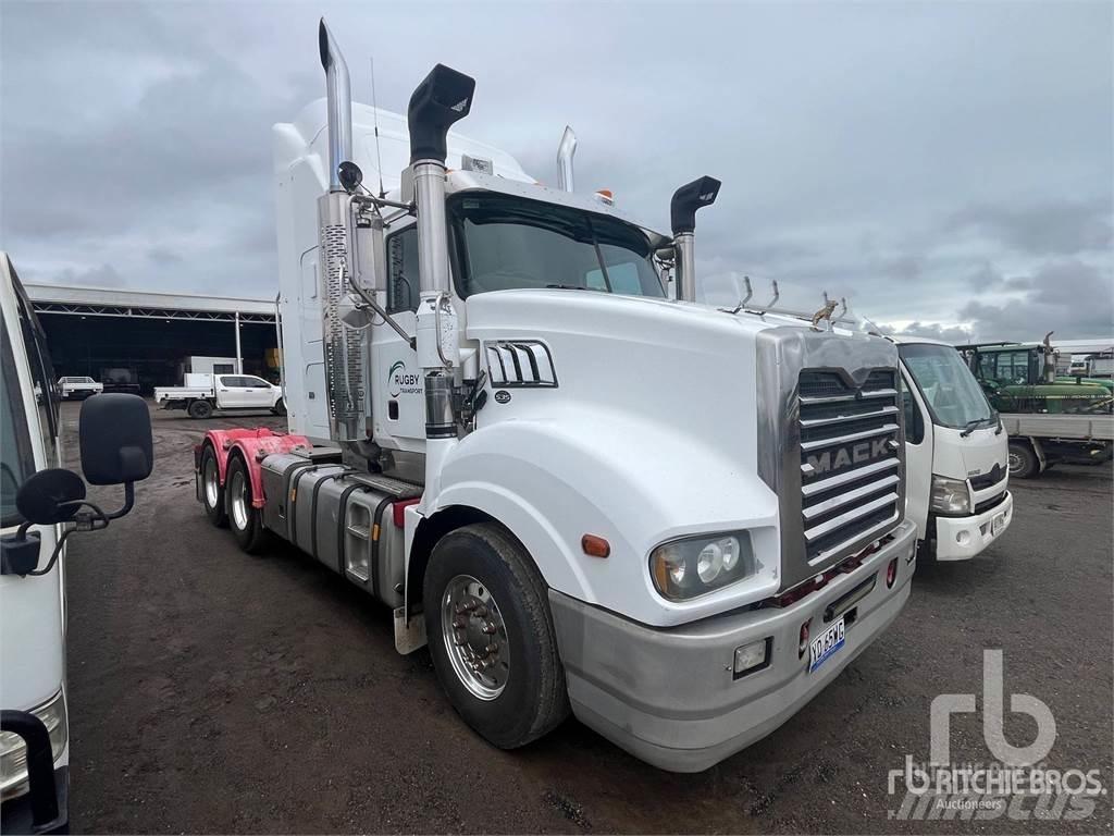 Mack TRIDENT Conventional Trucks / Tractor Trucks