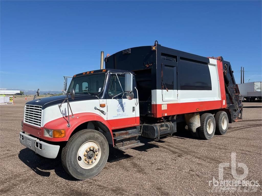 Navistar 4900 Garbage Trucks / Recycling Trucks