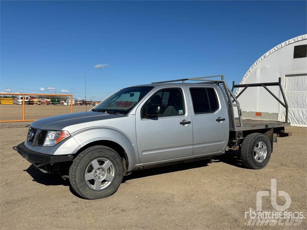 Nissan FRONTIER Flatbed Trucks