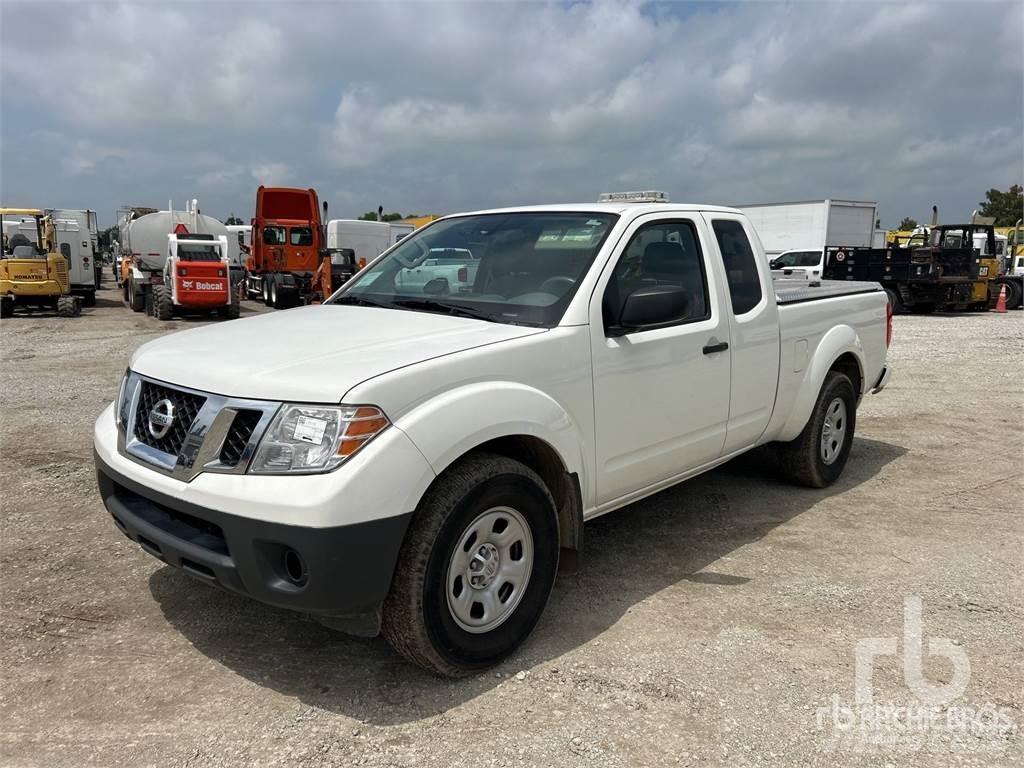 Nissan FRONTIER Pickup Trucks