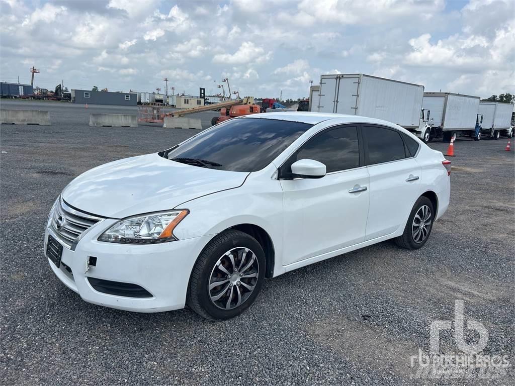 Nissan SENTRA Automobiles / SUVS