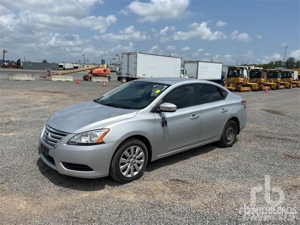 Nissan SENTRA Automobiles / SUVS