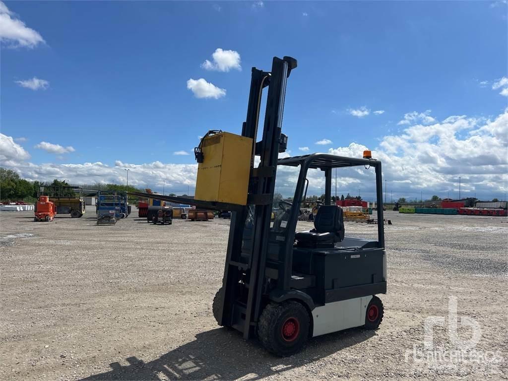 OM EU25 Electric Forklifts