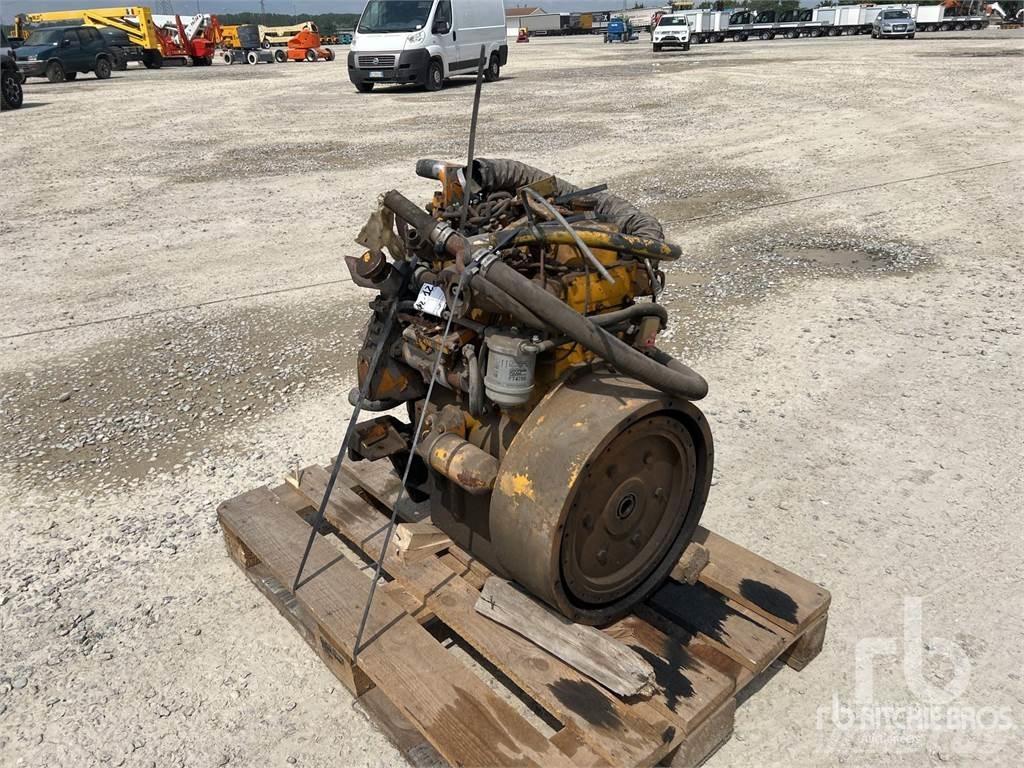 Perkins D3152 Engines