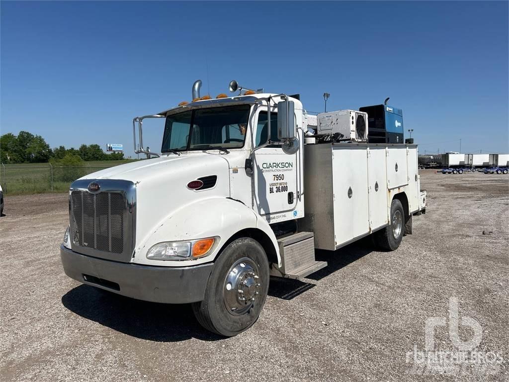 Peterbilt 335 Work Trucks / Municipal