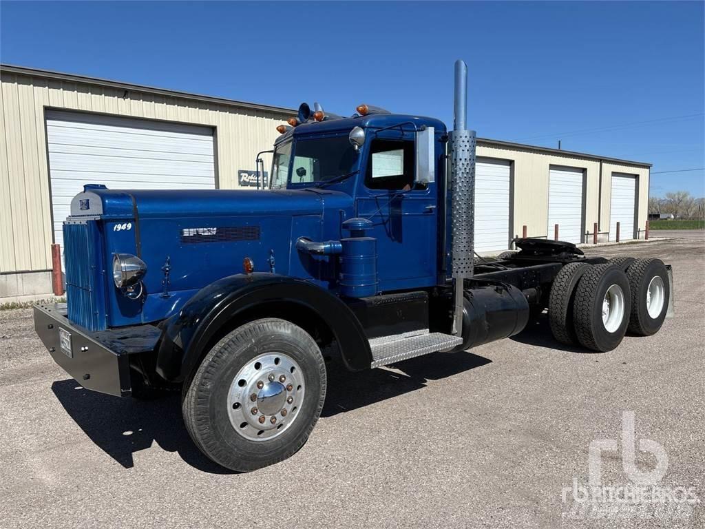 Peterbilt 359 Conventional Trucks / Tractor Trucks