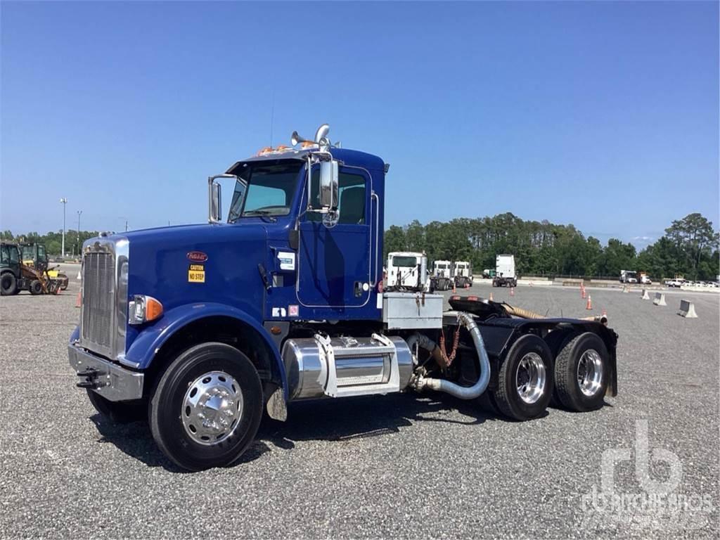 Peterbilt 365 Conventional Trucks / Tractor Trucks
