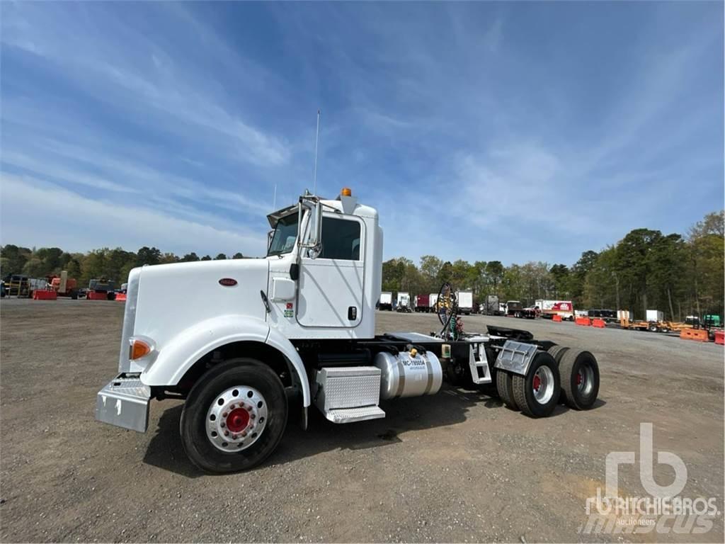 Peterbilt 365 Conventional Trucks / Tractor Trucks