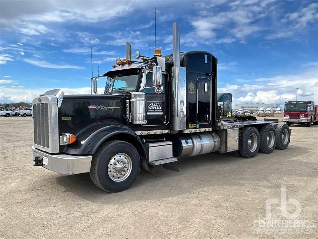 Peterbilt 367 Conventional Trucks / Tractor Trucks