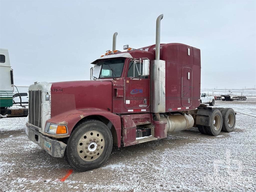 Peterbilt 377 Conventional Trucks / Tractor Trucks