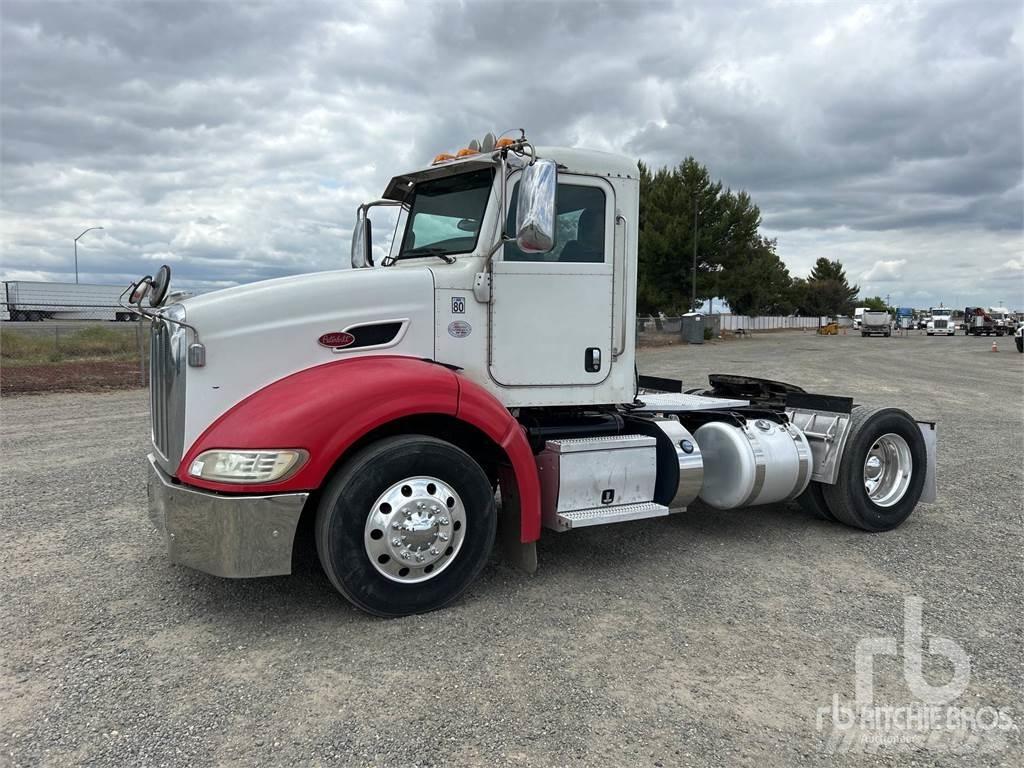 Peterbilt 384 Conventional Trucks / Tractor Trucks
