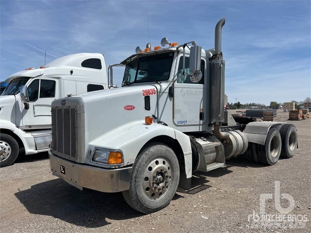 Peterbilt 385 Conventional Trucks / Tractor Trucks