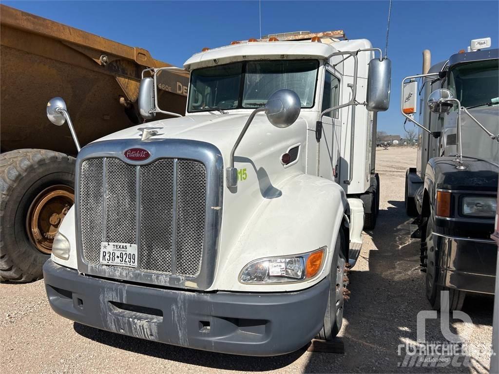 Peterbilt 386 Conventional Trucks / Tractor Trucks