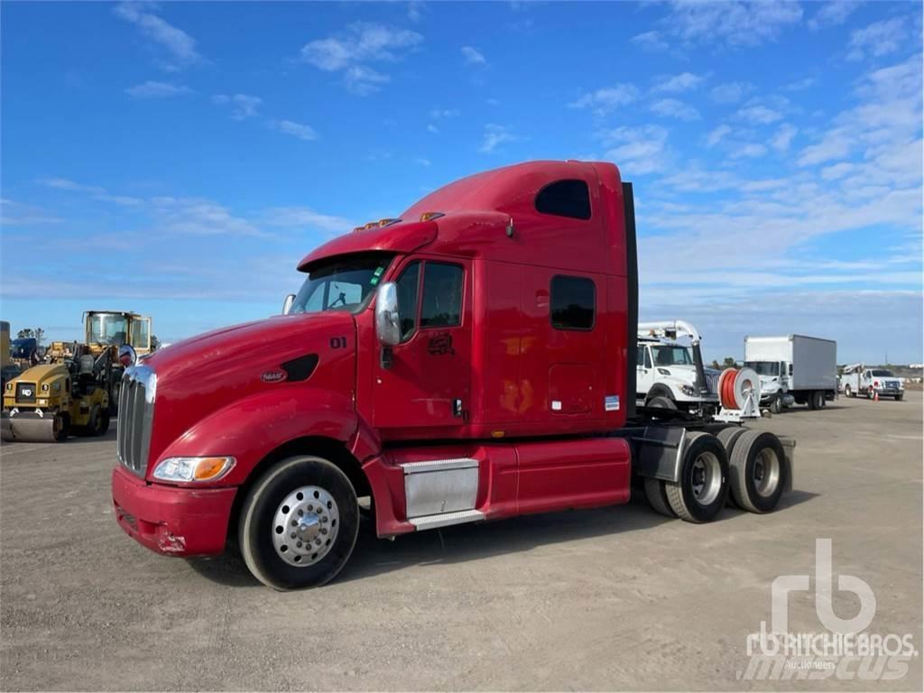 Peterbilt 387 Conventional Trucks / Tractor Trucks