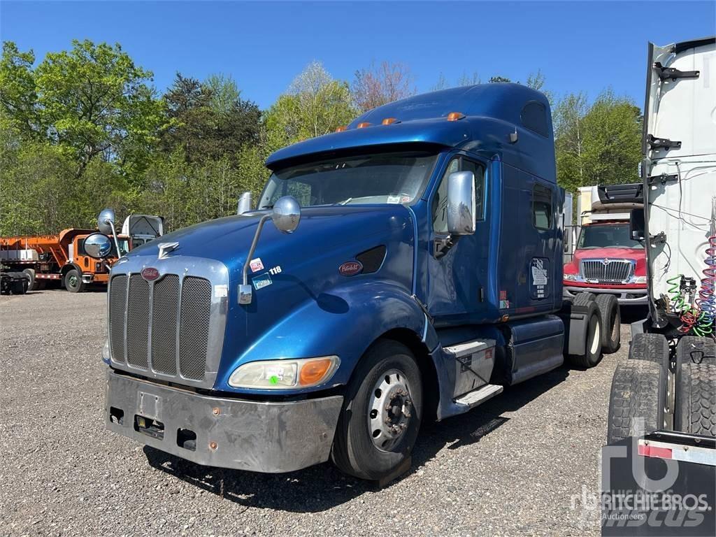 Peterbilt 387 Conventional Trucks / Tractor Trucks