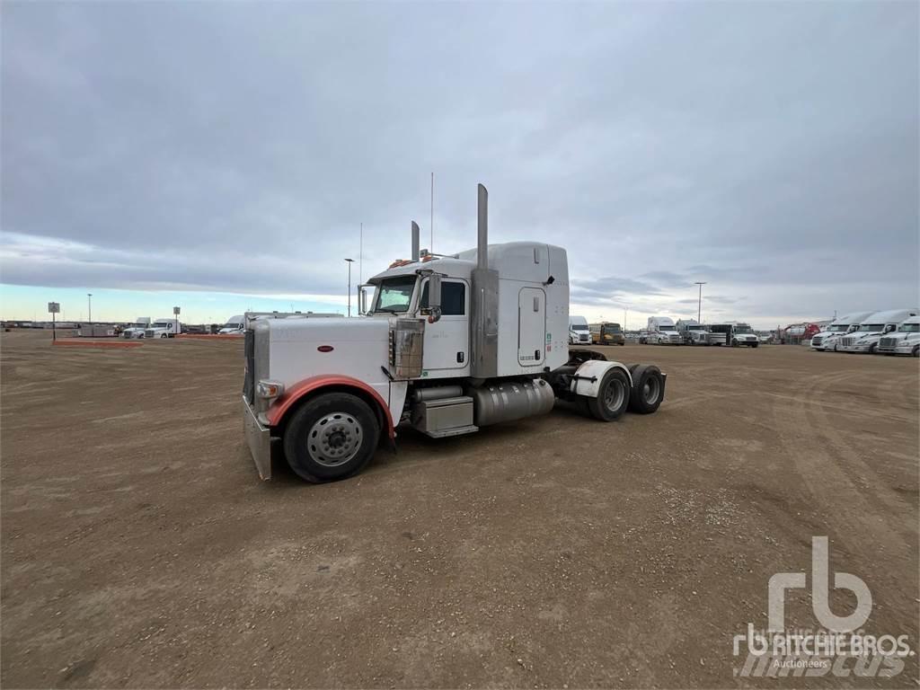 Peterbilt 388 Conventional Trucks / Tractor Trucks