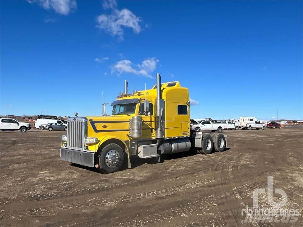 Peterbilt 389 Conventional Trucks / Tractor Trucks