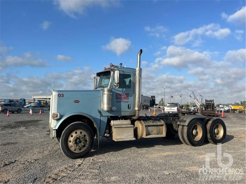 Peterbilt 389 Conventional Trucks / Tractor Trucks