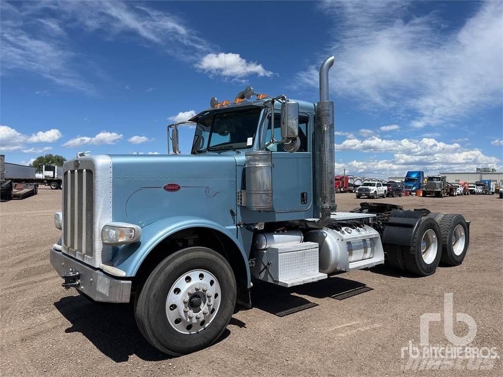 Peterbilt 389 Conventional Trucks / Tractor Trucks