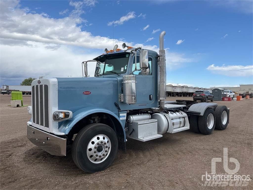 Peterbilt 389 Conventional Trucks / Tractor Trucks