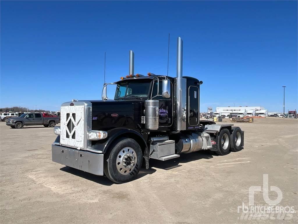 Peterbilt 389 Conventional Trucks / Tractor Trucks