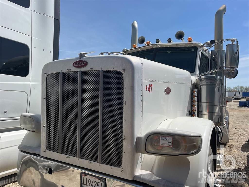 Peterbilt 389 Conventional Trucks / Tractor Trucks