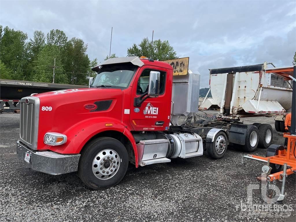 Peterbilt 567 Conventional Trucks / Tractor Trucks