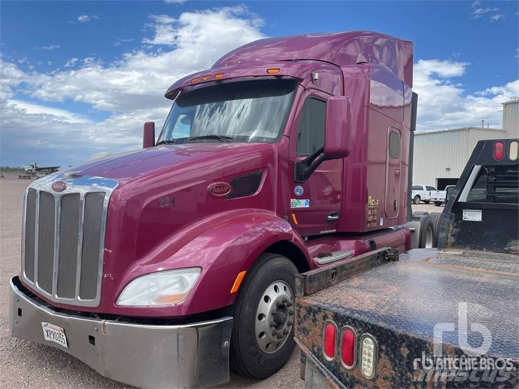 Peterbilt 579 Conventional Trucks / Tractor Trucks