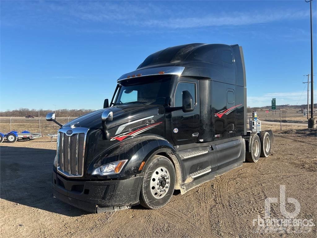 Peterbilt 579 Conventional Trucks / Tractor Trucks