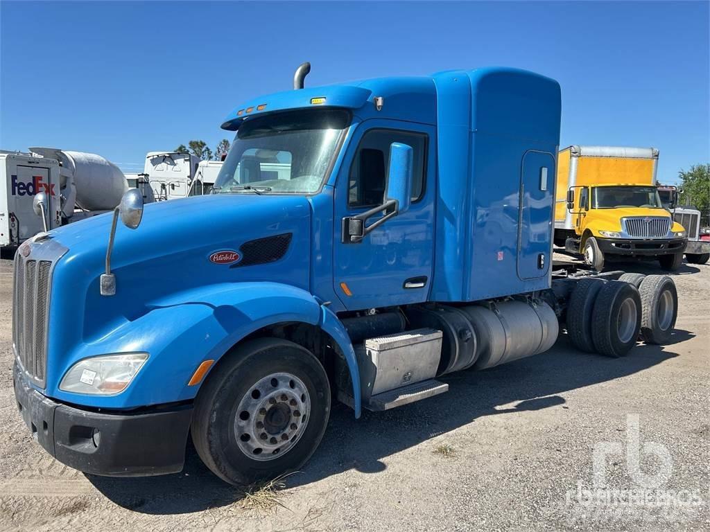 Peterbilt 579 Conventional Trucks / Tractor Trucks