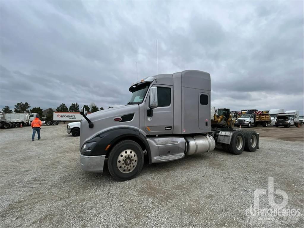 Peterbilt 579 Conventional Trucks / Tractor Trucks