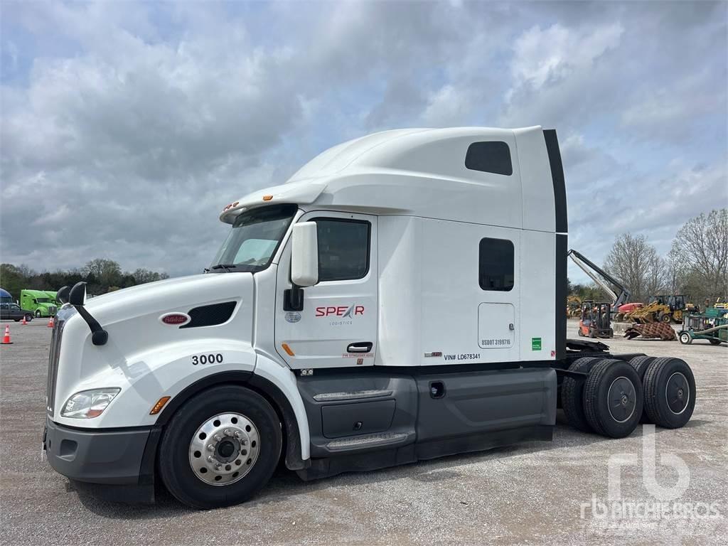 Peterbilt 579 Conventional Trucks / Tractor Trucks