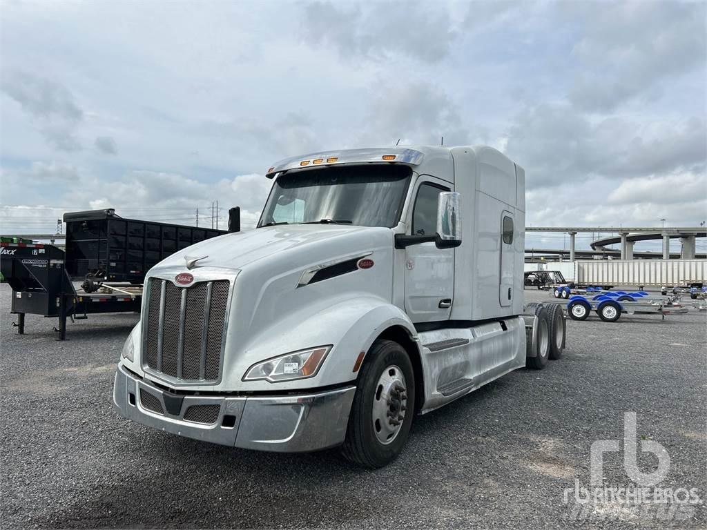 Peterbilt 579 Conventional Trucks / Tractor Trucks