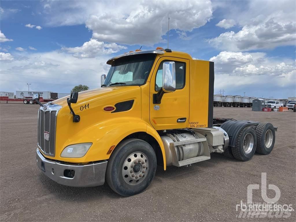 Peterbilt 579 Conventional Trucks / Tractor Trucks