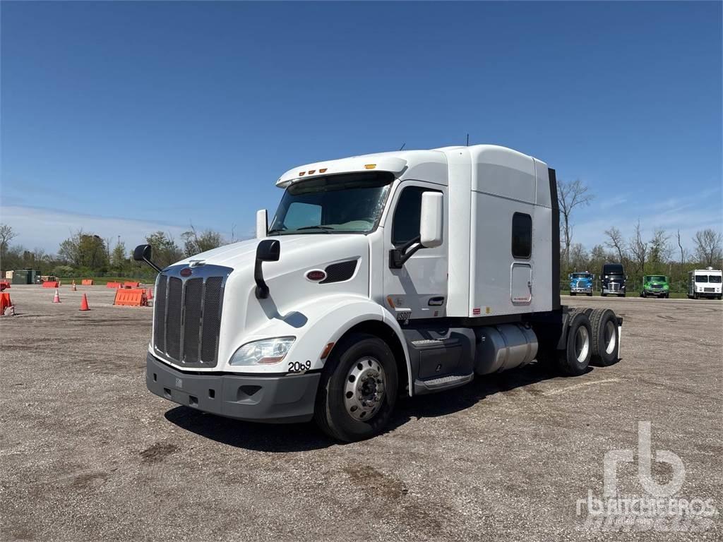 Peterbilt 579 Conventional Trucks / Tractor Trucks