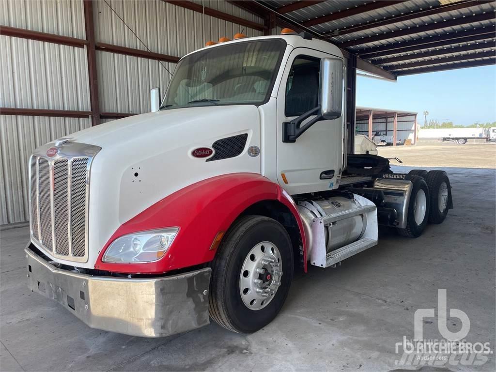 Peterbilt 579 Conventional Trucks / Tractor Trucks