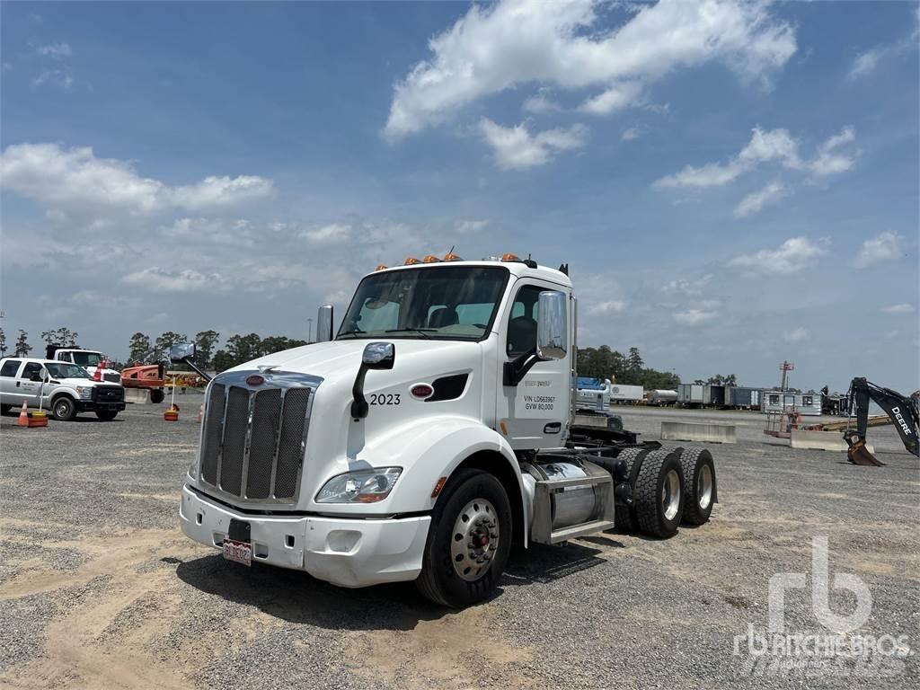 Peterbilt 579 Conventional Trucks / Tractor Trucks