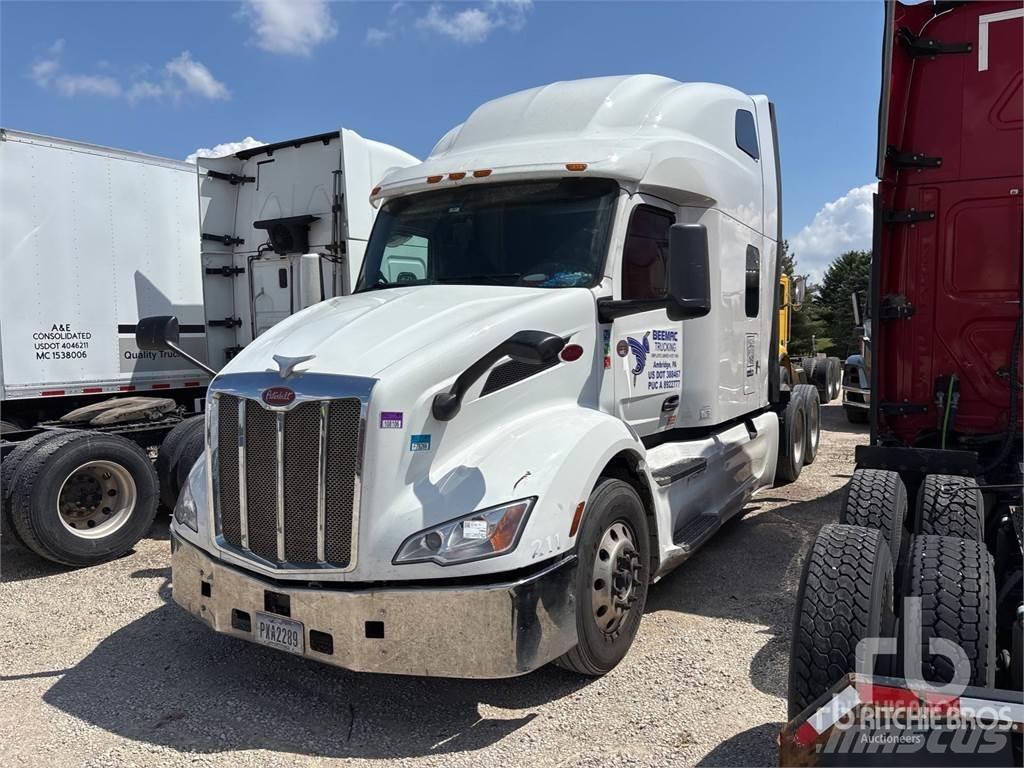 Peterbilt 579 Conventional Trucks / Tractor Trucks