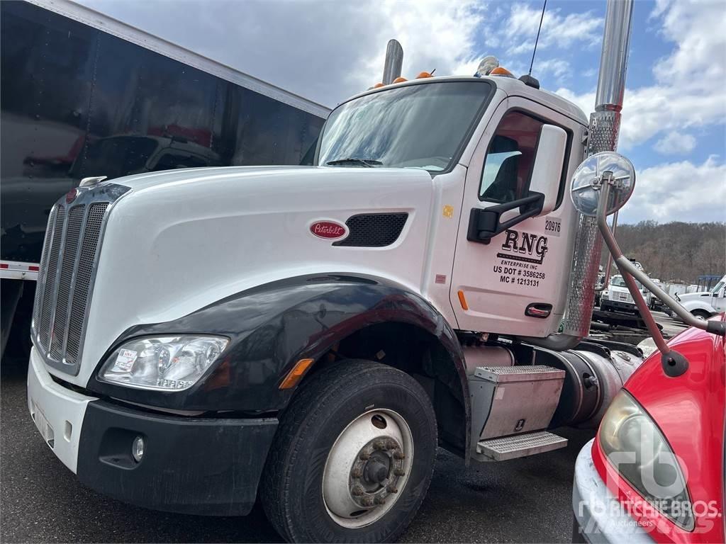 Peterbilt 579 Conventional Trucks / Tractor Trucks