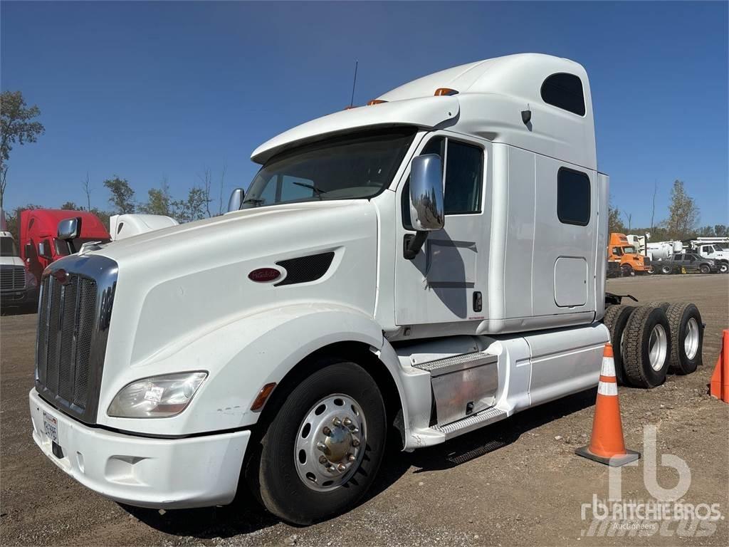 Peterbilt 587 Conventional Trucks / Tractor Trucks
