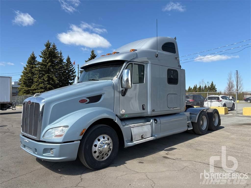 Peterbilt 587 Conventional Trucks / Tractor Trucks