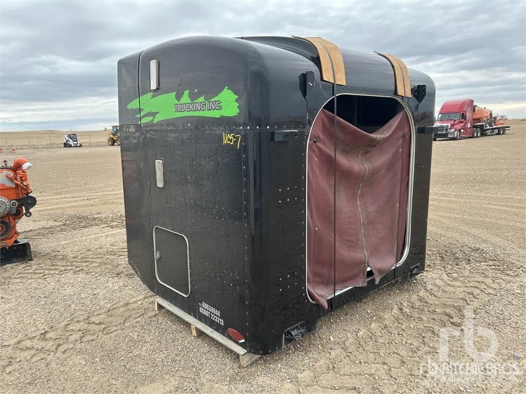 Peterbilt 62 in Cabins and interior