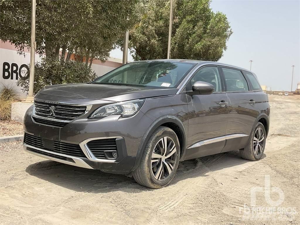 Peugeot 5008 Automobiles / SUVS