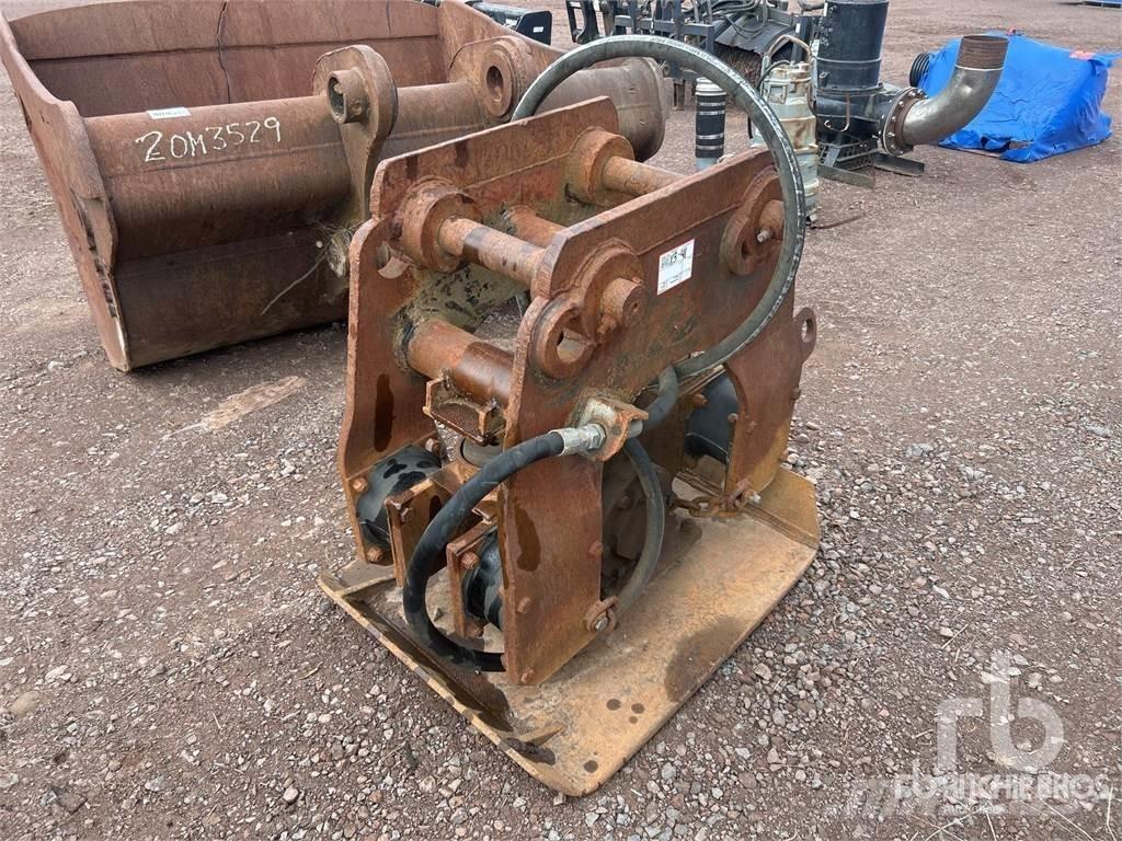  Q/C Plate Compactors