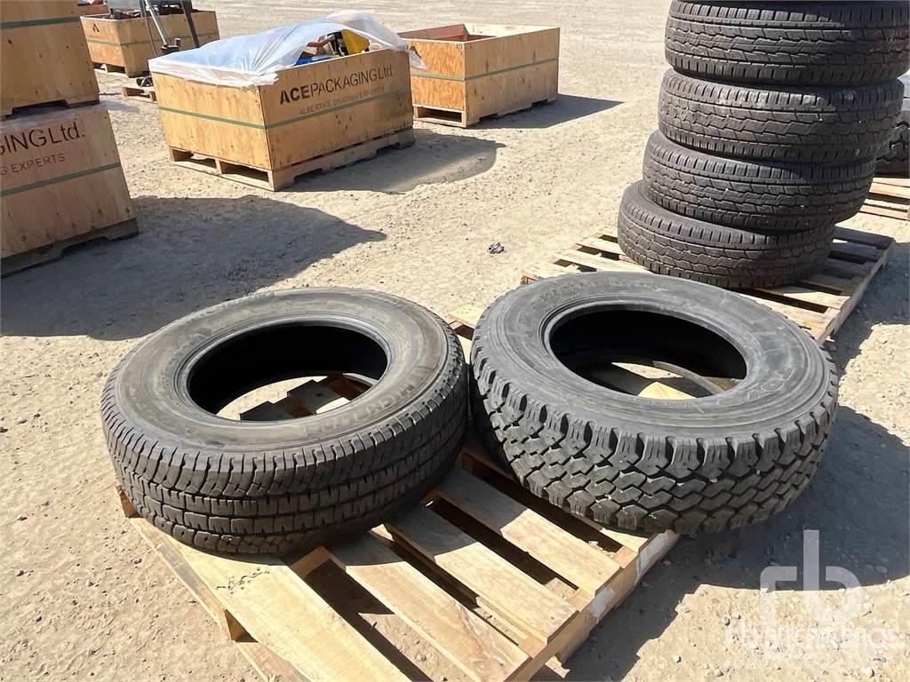  Quantity of (2) Tires, wheels and rims